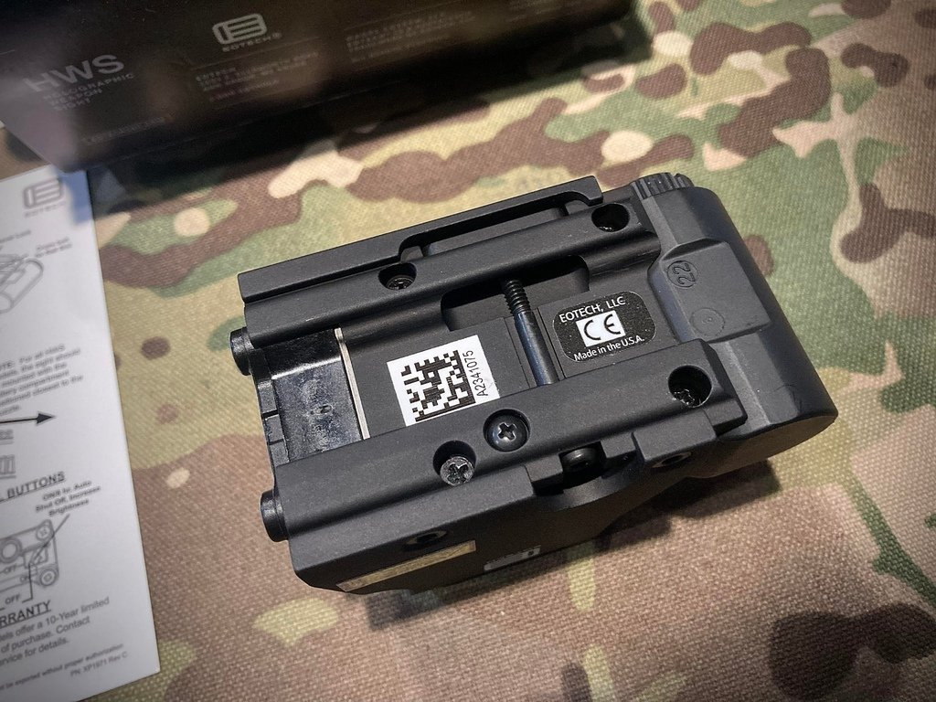 真品 EOTECH XPS-2 全息瞄準鏡 快瞄非紅點 台北槍店 生存遊戲專賣店 義勇兵 底.jpg