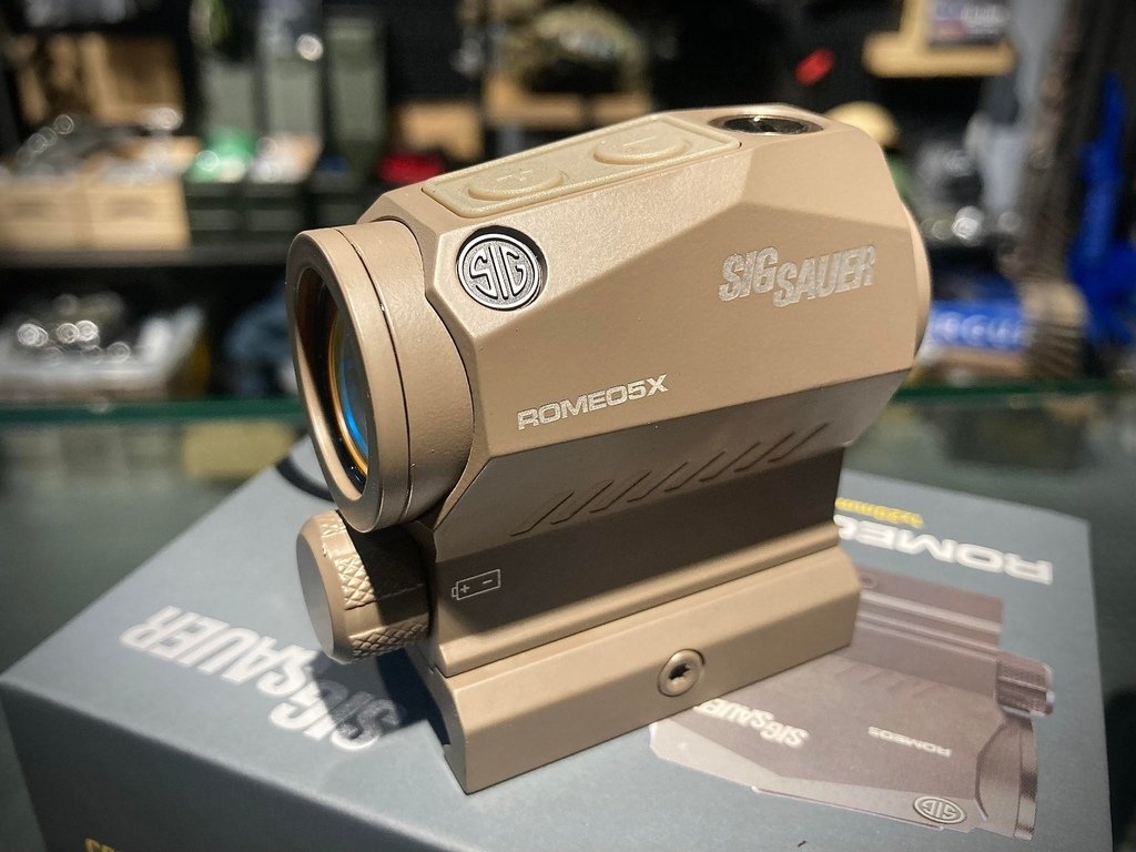 真品SIG SAUER ROMEO5X 內紅點 快瞄 OPMOD沙色塗裝 2MOA 台北槍店 生存遊戲專賣店 義勇兵.jpg