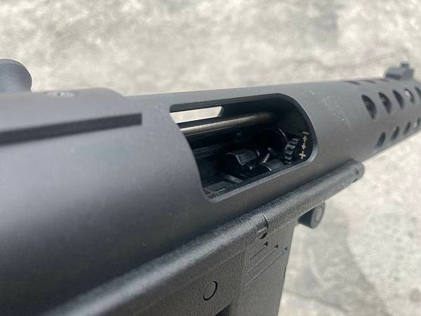 KTC TEC-9 KG-9 英特拉泰克衝鋒槍 瓦斯槍 GBB 台北槍店 生存遊戲專賣店 義勇兵 HOP調整.jpg