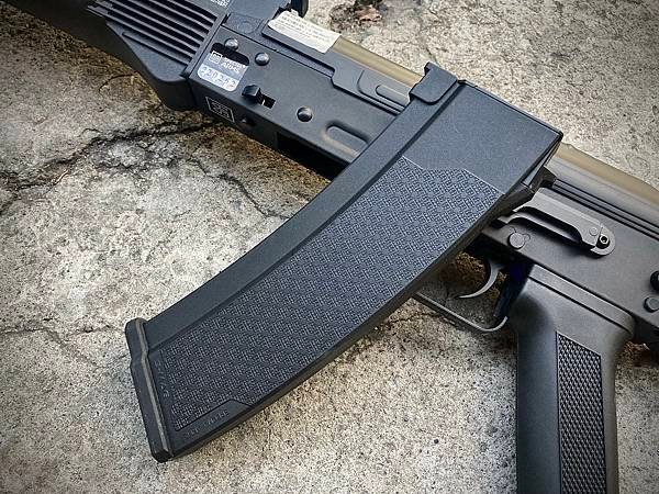 SPECNA ARMS AK105 SA-J73 CORE™電動槍 電槍 AEG 義勇兵台北生存遊戲專賣店 430發多連彈匣.jpg