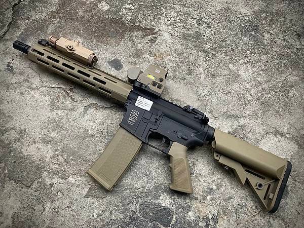 SPECNA ARMS M4 SA-F03 FLEX™ 電動槍 電槍 AEG 義勇兵台北生存遊戲專賣店 輕量化尼龍加纖運動版槍身.jpg