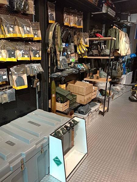 台北槍店 義勇兵台北生存遊戲專賣店.jpg
