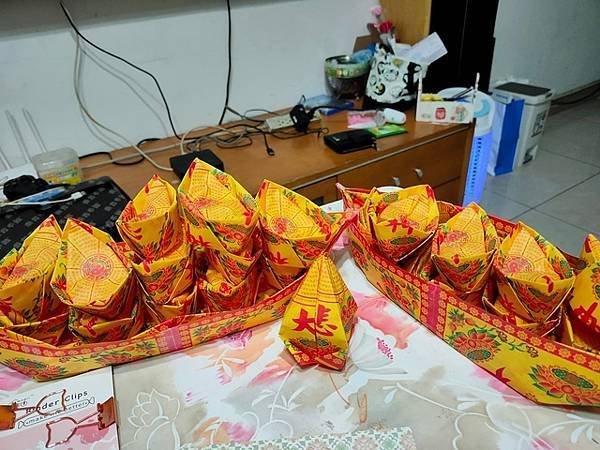 農曆七月祭祀用品 .jpg