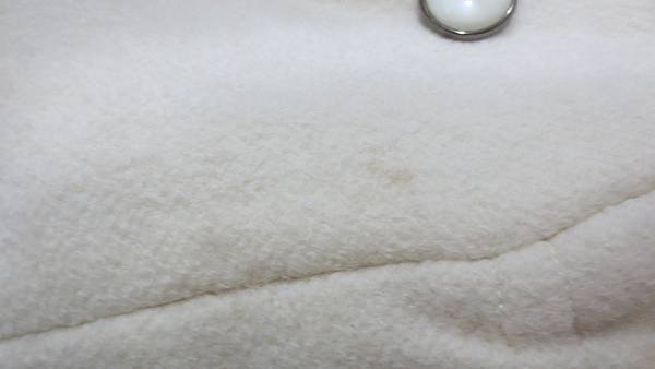 大衣斑點清潔方法DIY(2).jpg