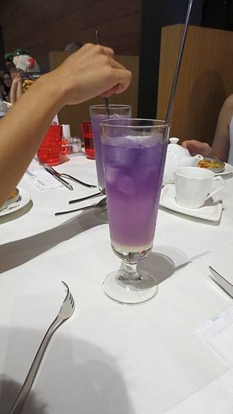 西堤聚餐.jpg