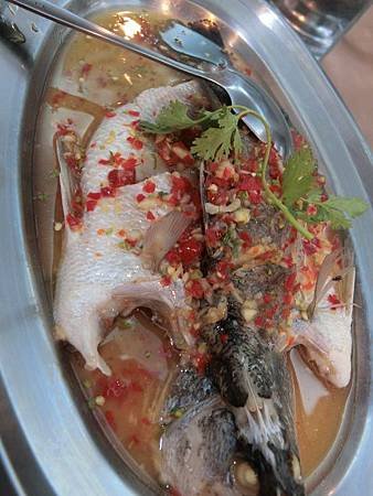 台北東區泰式料理吃到飽-雲南小鎮- 好吃嗎