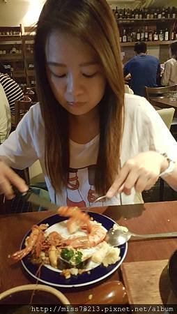 台北東區．PS Tapas 西班牙餐酒館｜好吃的西班牙海鮮燉飯調酒也調得好好喝我都醉拉｜推薦台北東區好吃好喝的酒吧餐廳