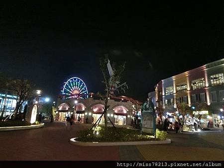 2017高雄台南二日遊推薦行程~高雄草衙道~小孩與大人親子天堂~高雄草衙道購物中心~奇美博物館~星際大戰好好玩