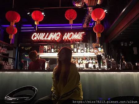 Chilling HOME 90%5Cs 露營主題酒吧