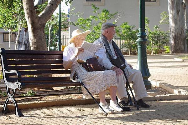 old-age-164760_960_720