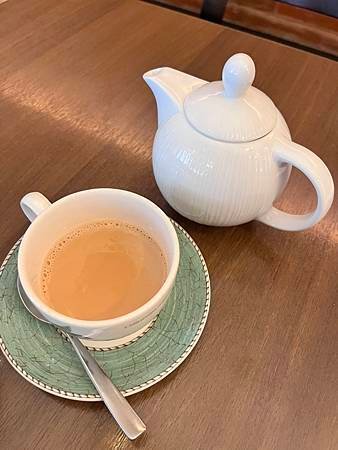 【食記】高雄成功二路 ｜ LA ONE café 咖啡輕食 