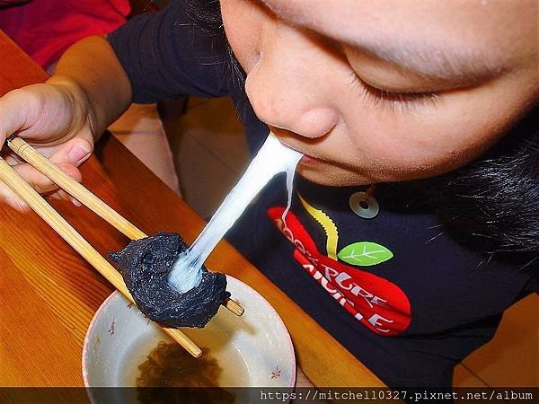 戀戀蚵仔寮【上丸：虱目魚丸】~好吃、好看又好玩的馬卡龍丸子在