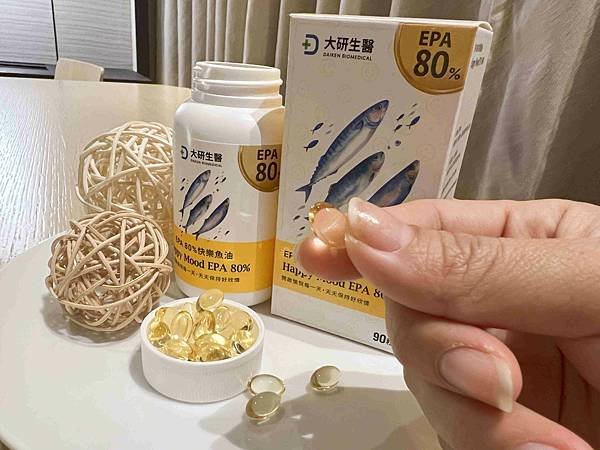 大研嚴選EPA 80%快樂魚油軟膠囊 (16).jpg