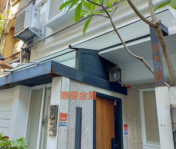 不銹鋼板覆蓋不銹鋼洞洞門@聯發金屬