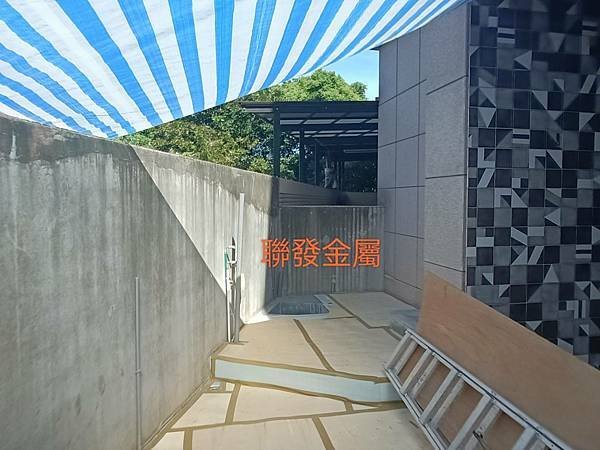 新店不銹鋼烤漆玻璃採光罩