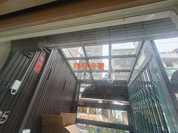 電動塑膠捲門鐵製(鏽蝕)地面收飾板@聯發金屬