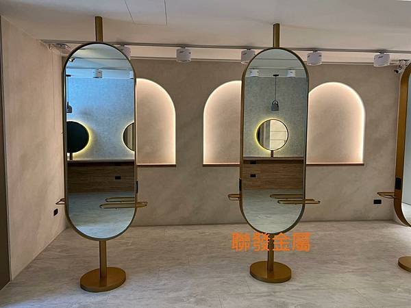 中山店造型金屬髮廊鏡櫃成品
