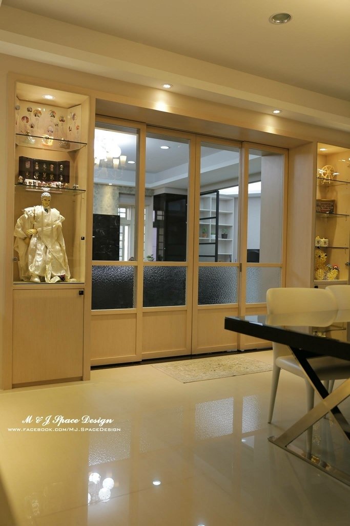 優雅現代的雙拼透天-餐廳11.jpg