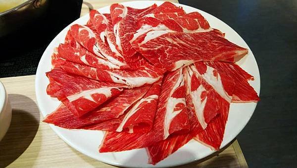 安格斯牛肉.jpg