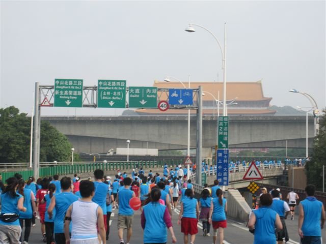 橋上塞車