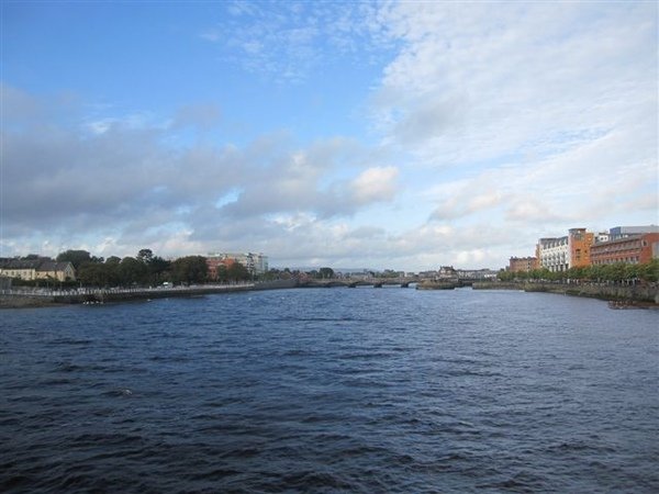 River Shannon穿過的小城 Limerick