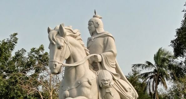 statue_of_koxinga_tainan_595