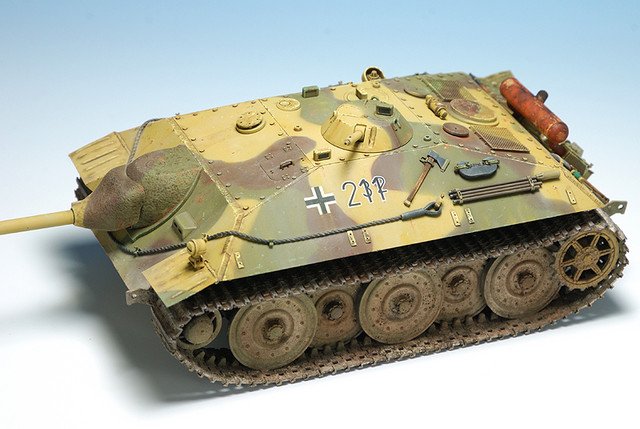 E-25_mmodel_01