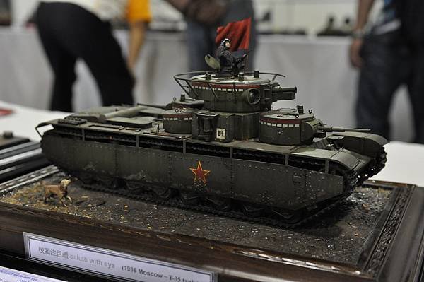 2013_AFV_Club_Model_Show_070.jpg