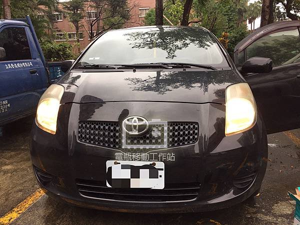 YARIS電池更換.jpg