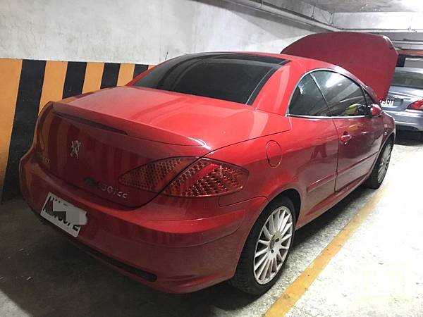 PEUGEOT307cc電瓶更換.jpg