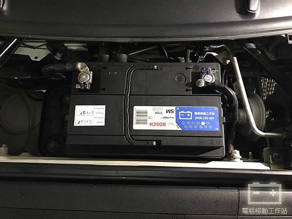 BOSCH57220汽車電瓶.jpg