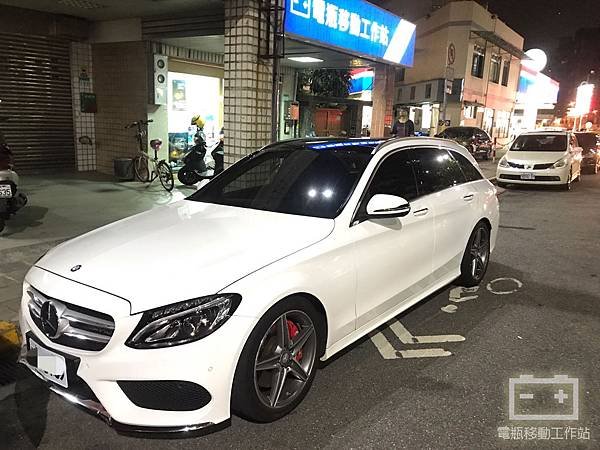 C250輔助電瓶故障HOlD失效.jpg