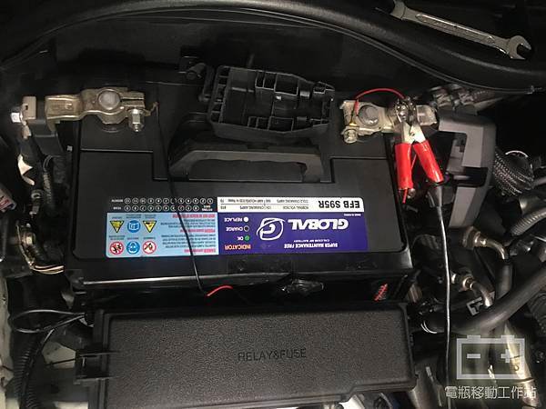 S95R EFB怠速熄火電瓶.jpg
