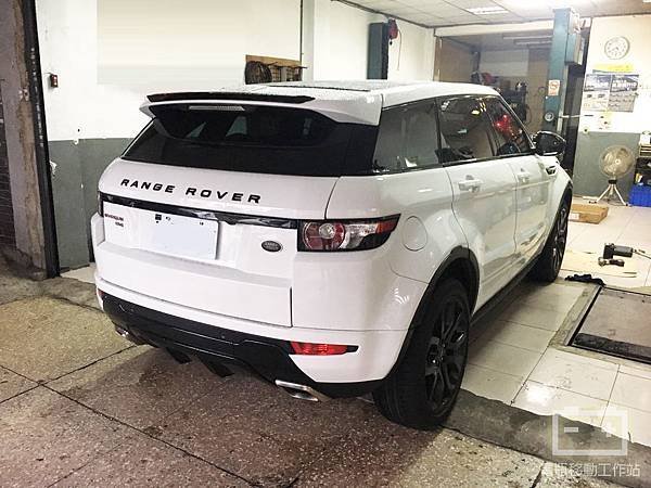 LAND ROVER EVOQUE輔助電瓶更換.jpg