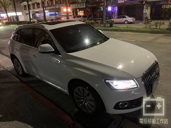 AUDI.jpg