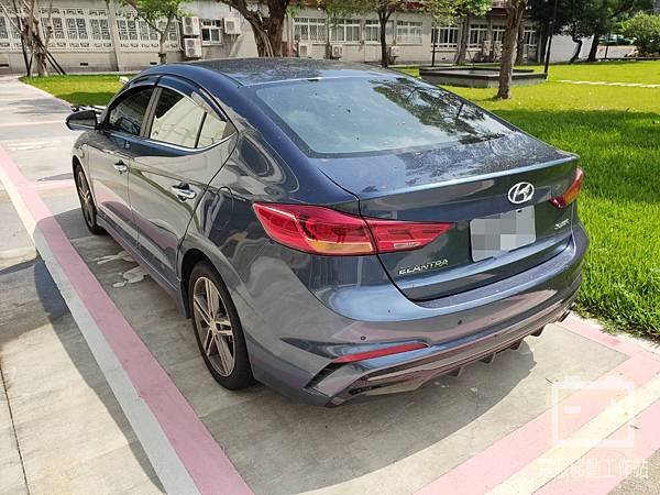 ELANTRA.jpg
