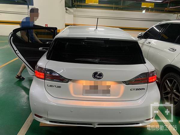 LEXUS.jpg