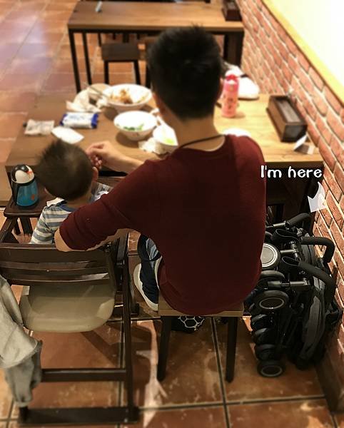餐廳用餐
