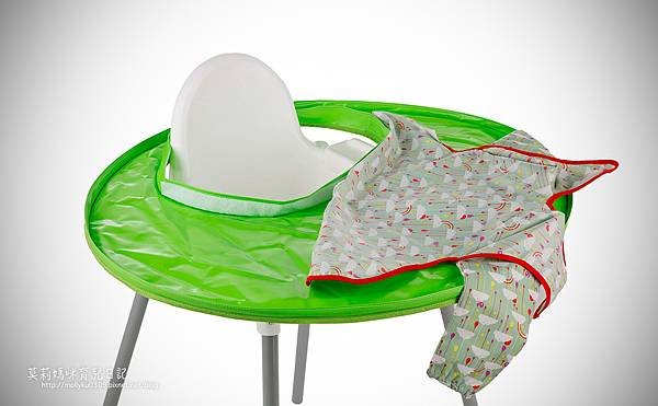 Tidy-Tot-all-in-one-bib-and-tray-kit-med-res.jpg