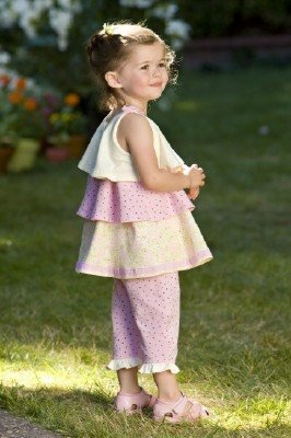 rabbit-moon-baby-infant-girl-capri-dot-pant-with-ruffle-cuff-geranium-3.jpg