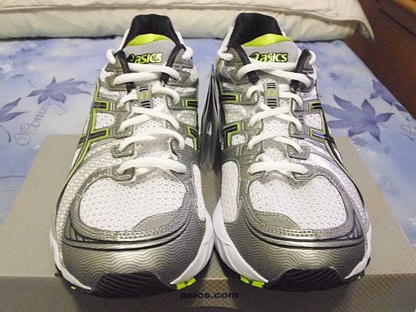2011.06.01_好鞋一雙~亞瑟士Asics~GEL-KAYANO 17(4E超寬楦)開箱_0004.JPG