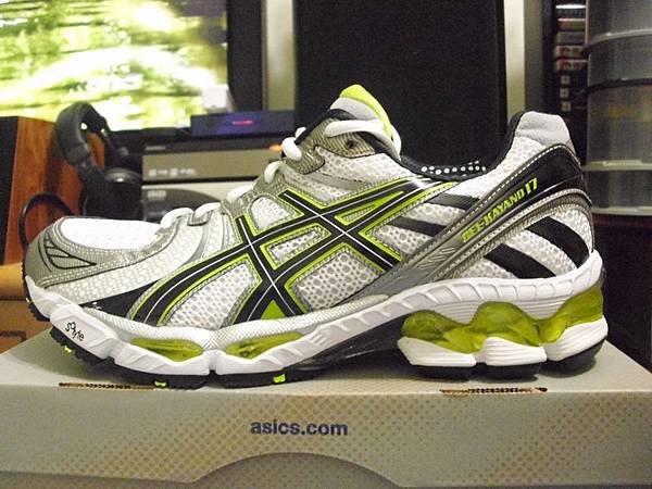 2011.06.01_好鞋一雙~亞瑟士Asics~GEL-KAYANO 17(4E超寬楦)開箱_0014.JPG