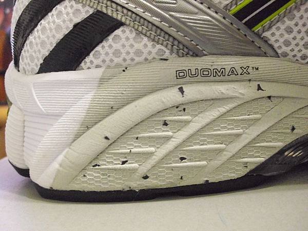 2011.06.01_好鞋一雙~亞瑟士Asics~GEL-KAYANO 17(4E超寬楦)開箱_0025.JPG