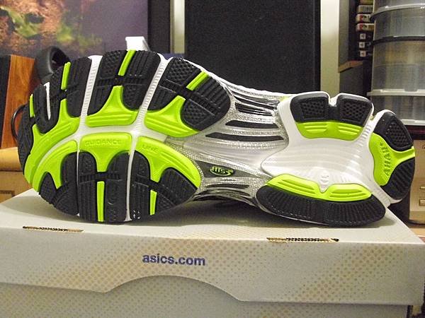 2011.06.01_好鞋一雙~亞瑟士Asics~GEL-KAYANO 17(4E超寬楦)開箱_0032.JPG