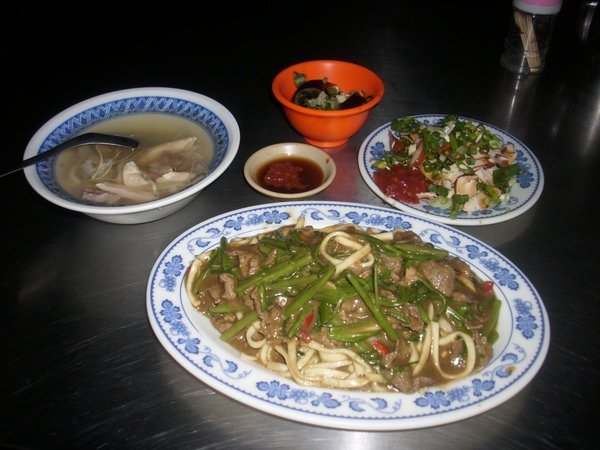 2009.06.29_基隆三沙灣~阿芬咖哩沙茶牛肉炒麵+牛雜湯_0006.JPG