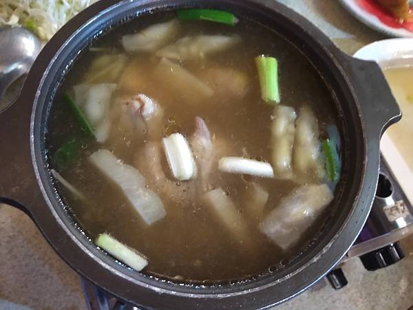 大年初三和弟弟妹妹聚餐於熊飽鍋物和阿爹的灶腳