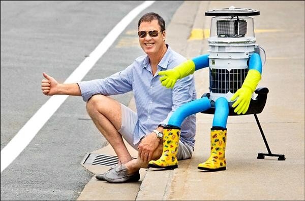 HitchBot-01