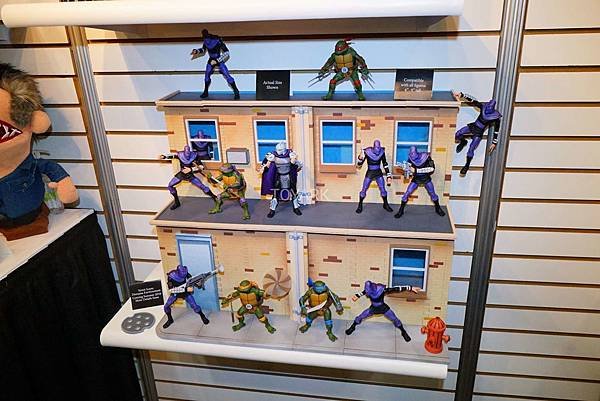 Toy-Fair-2018-NECA-TMNT-010.jpg
