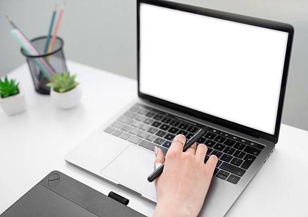 探索巨匠電腦課程：高效學習與專業證照的轉職之路