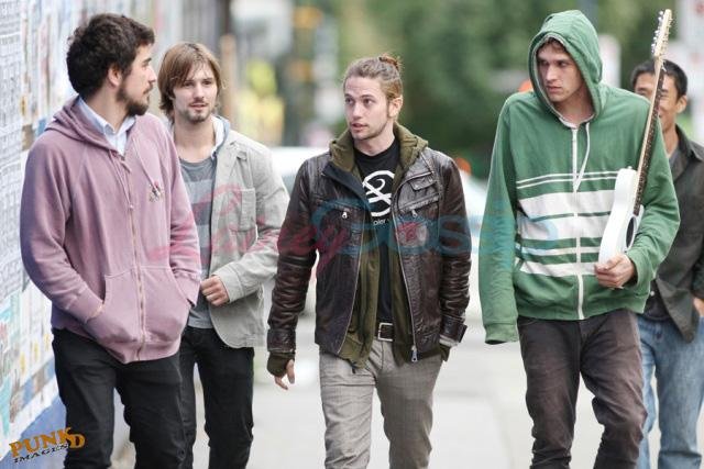 20090906- Jackson Rathbone&amp;100monkeys-07.jpg
